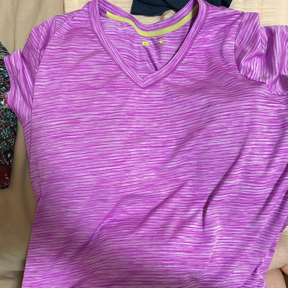 Short sleeve shirt